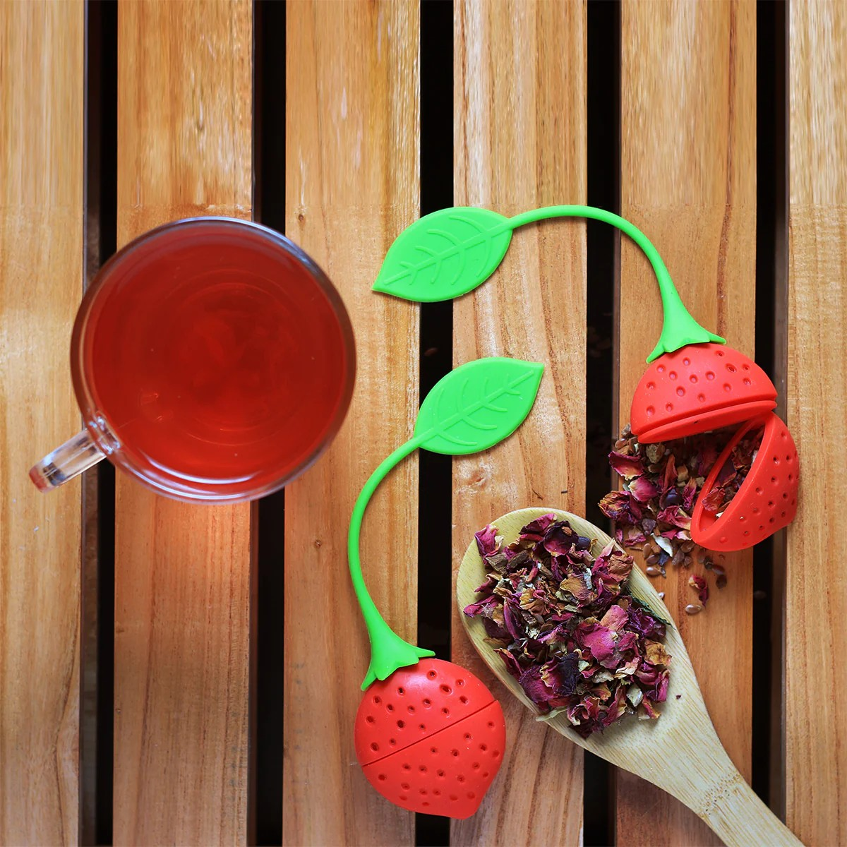 Strawberry Style Silicone Tea Leaf Strainer